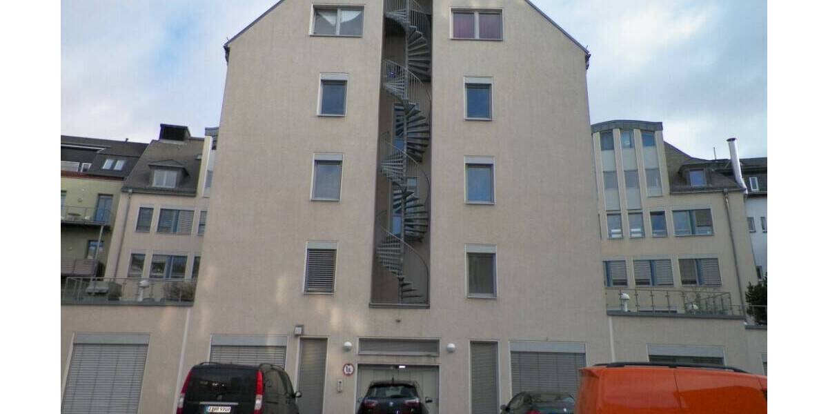 Etagenwohnung Zwickau-Innenstadt Innenstadt - 2 Zimmer, 72 m&sup2;, 500&euro; | Angebot:25680252