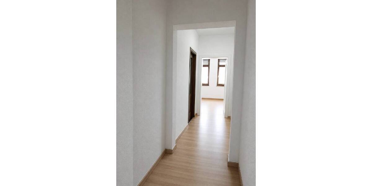 Etagenwohnung Crimmitschau - 4 Zimmer, 90 m&sup2;, 630&euro; | Angebot:26778620