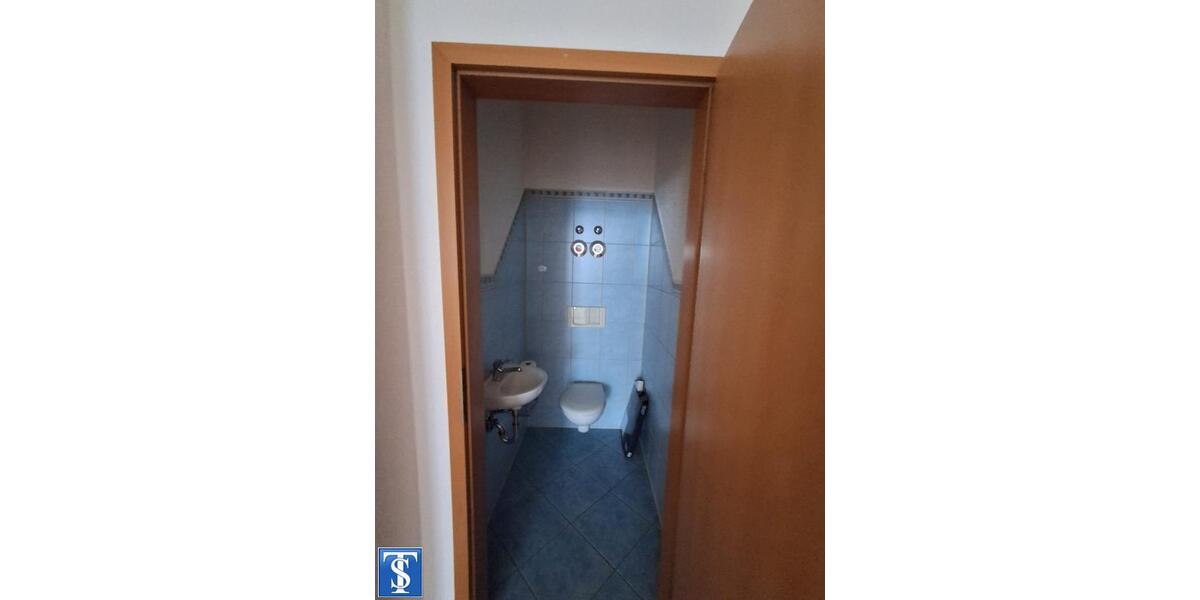 Etagenwohnung Reichenbach im Vogtland - 2.5 Zimmer, 83 m&sup2;, 414&euro; | Angebot:24214762