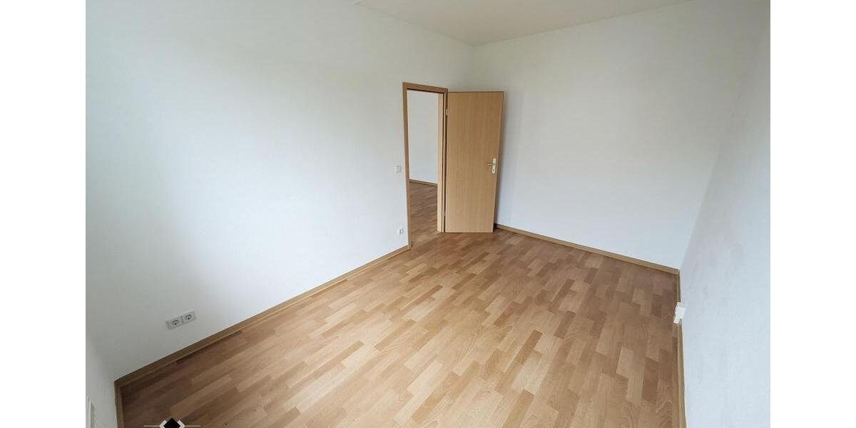 Etagenwohnung Limbach-Oberfrohna Oberfrohna - 3 Zimmer, 55 m&sup2;, 295&euro; | Angebot:26008246