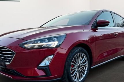 Ford Focus 50.710 km 17.250 &euro; Mylau 08499