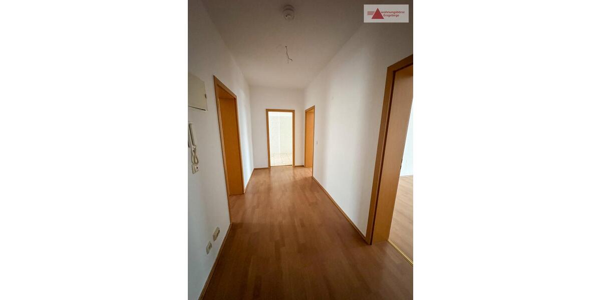 Etagenwohnung Aue-Bad Schlema Bad Schlema - 5 Zimmer, 141 m&sup2;, 700&euro; | Angebot:23146900