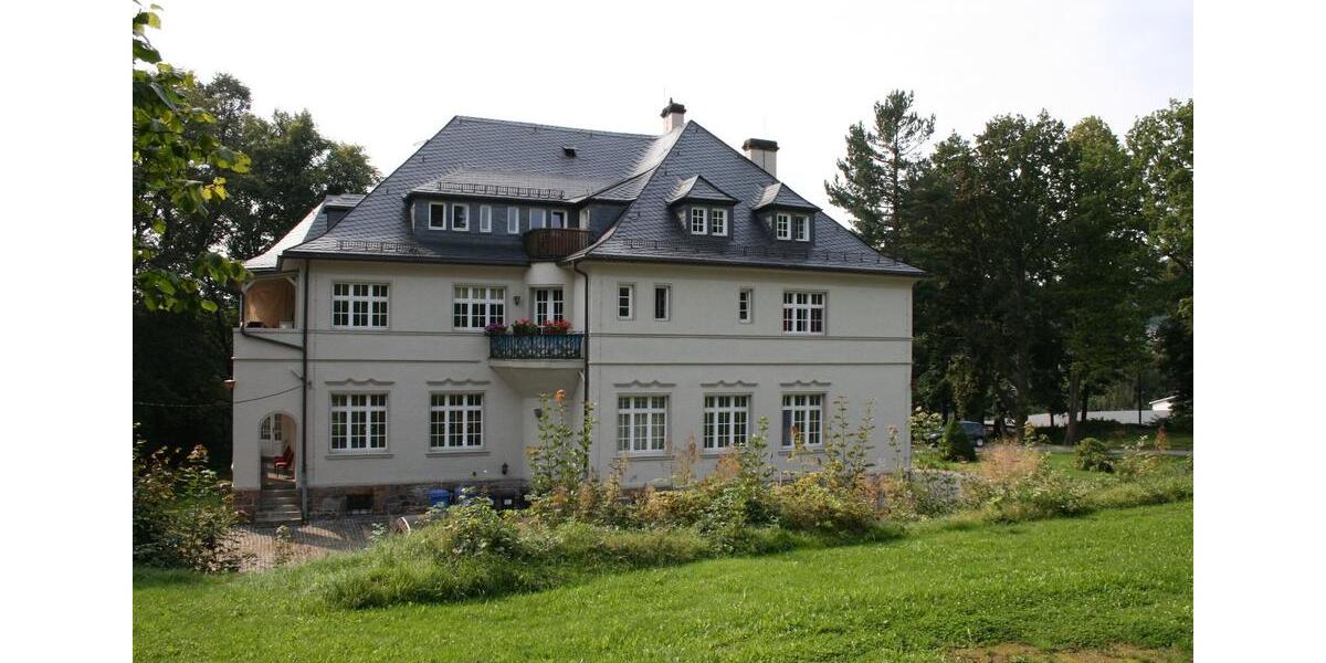 Dachgeschoßwohnung Gornsdorf - 3 Zimmer, 69 m&sup2;, 410&euro; | Angebot:20774563