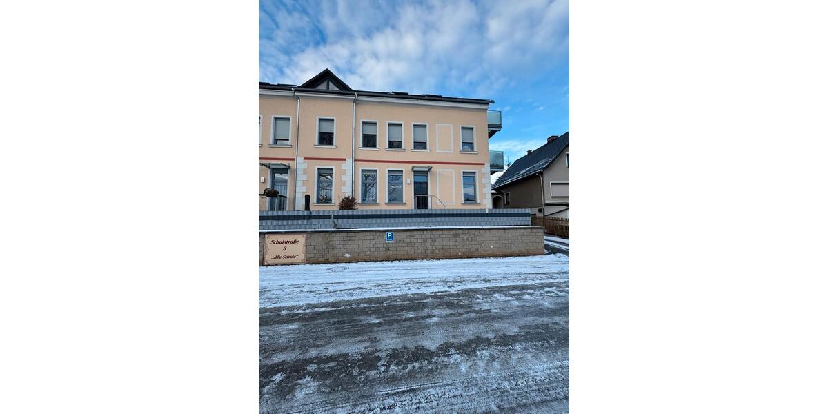 Hochparterre Langenbernsdorf - 2 Zimmer, 63 m&sup2;, 780&euro; | Angebot:24479008