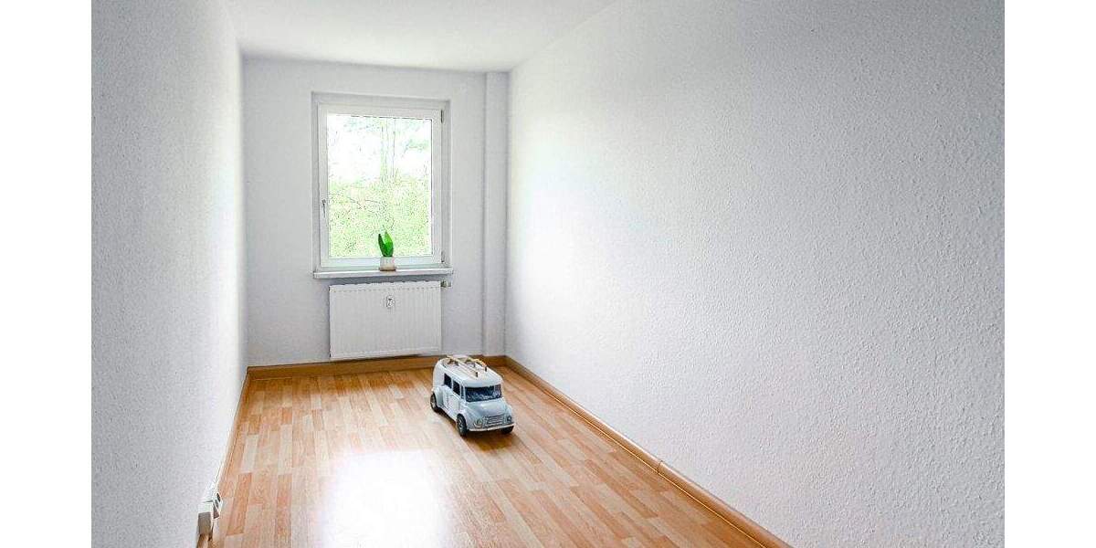 Etagenwohnung Zwickau Eckersbach - 4 Zimmer, 71 m&sup2;, 476&euro; | Angebot:25862717