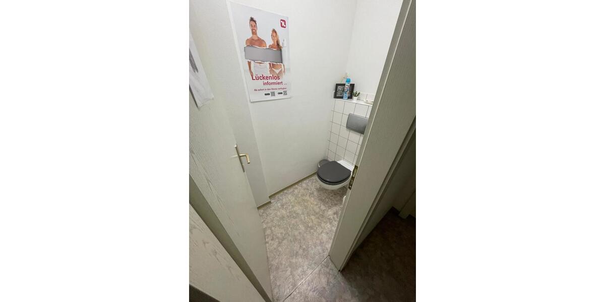 Etagenwohnung Zwickau - 1 Zimmer, 22 m&sup2;, 200&euro; | Angebot:22786320