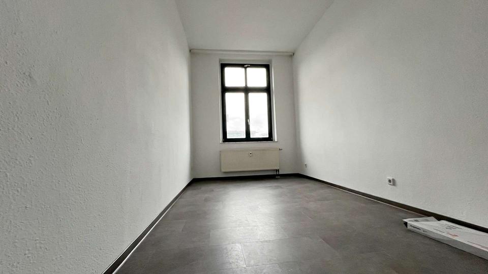 Etagenwohnung Zwickau - 3 Zimmer, 66 m&sup2;, 430&euro; | Angebot:24521200