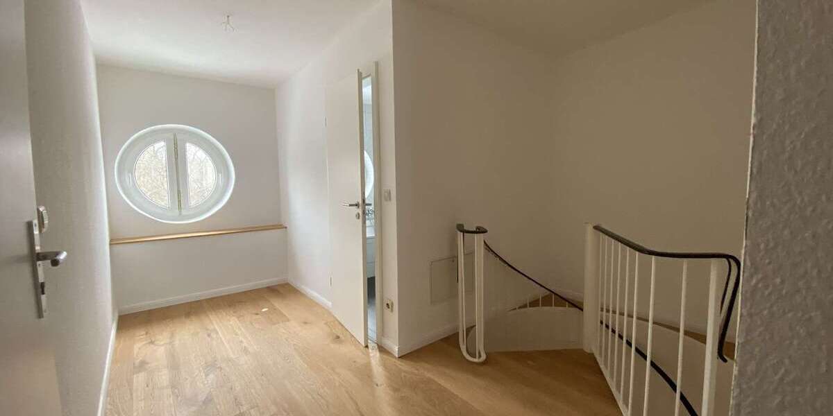 Etagenwohnung Zwickau Innenstadt - 3 Zimmer, 74 m&sup2;, 552&euro; | Angebot:25497566