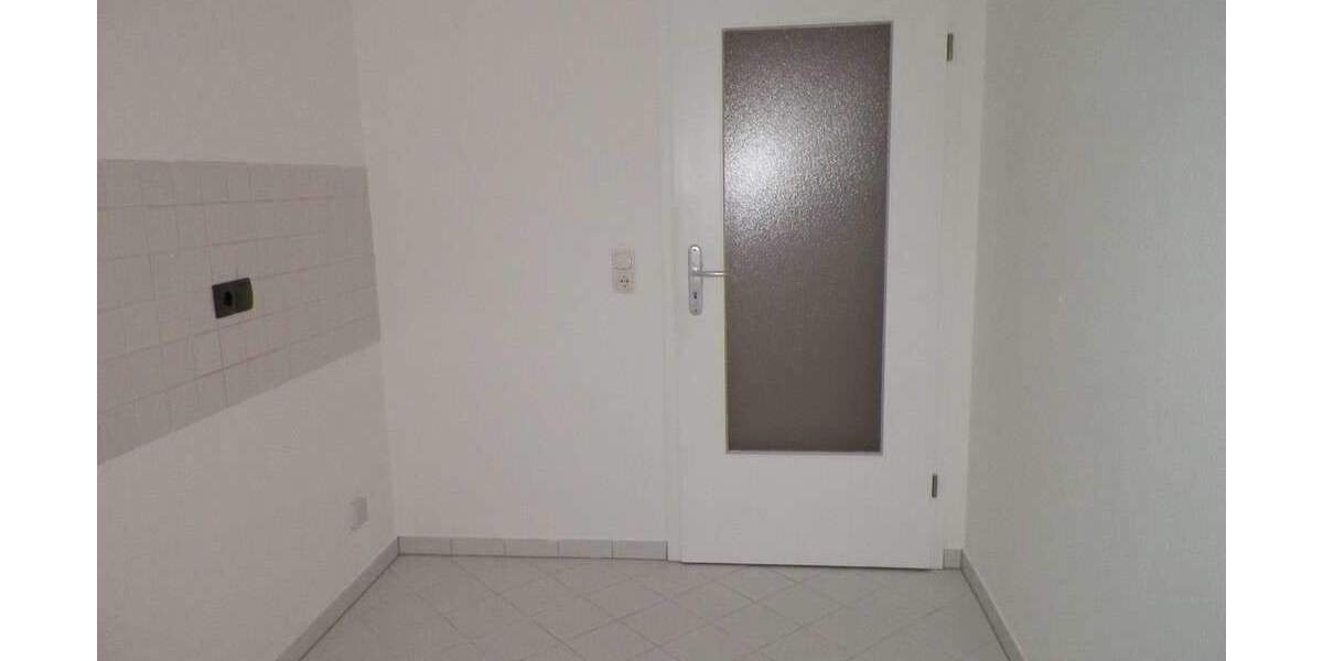 Etagenwohnung Zwickau Pölbitz - 2 Zimmer, 58 m&sup2;, 410&euro; | Angebot:25771739