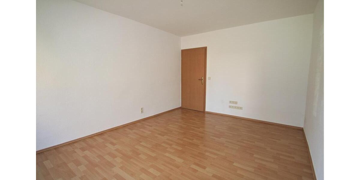 Etagenwohnung Hohenstein-Ernstthal Ernstthal - 3 Zimmer, 55 m&sup2;, 335&euro; | Angebot:24571775