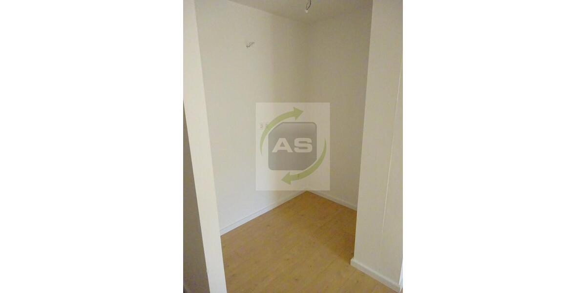 Etagenwohnung Zwickau - 2 Zimmer, 41 m&sup2;, 255&euro; | Angebot:22591270