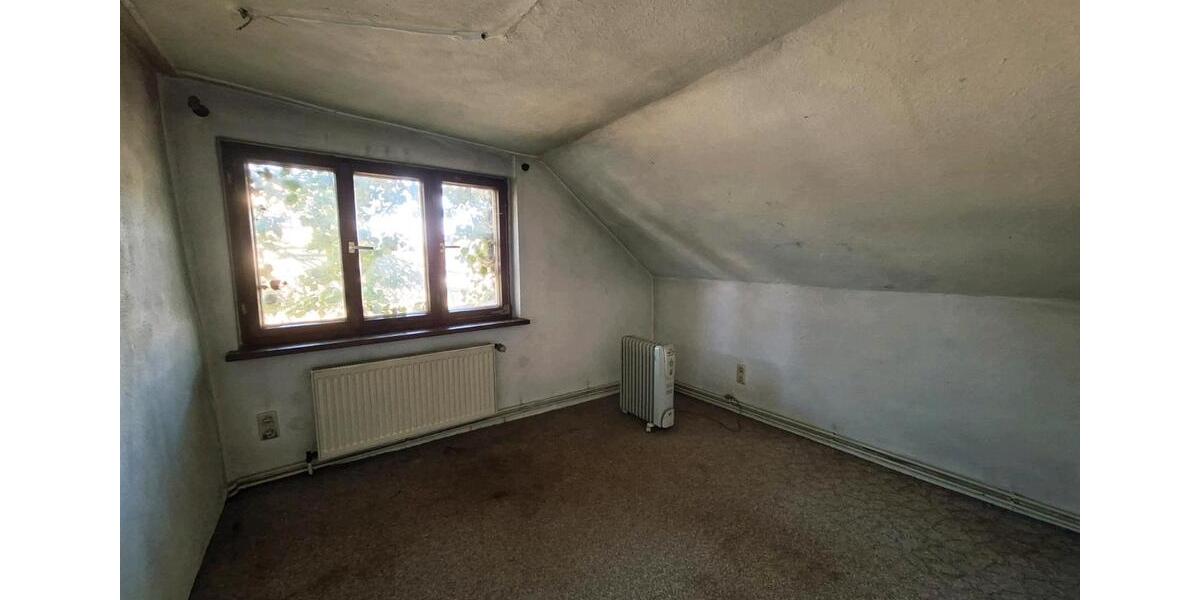 Einfamilienhaus Nobitz - 6 Zimmer, 120 m&sup2;, 40.000&euro; | Angebot:25105736