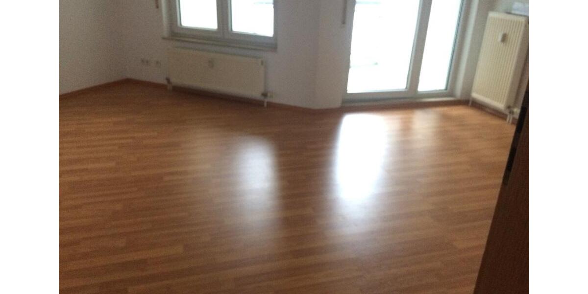 Etagenwohnung Werdau - 2 Zimmer, 56 m&sup2;, 390&euro; | Angebot:24511835
