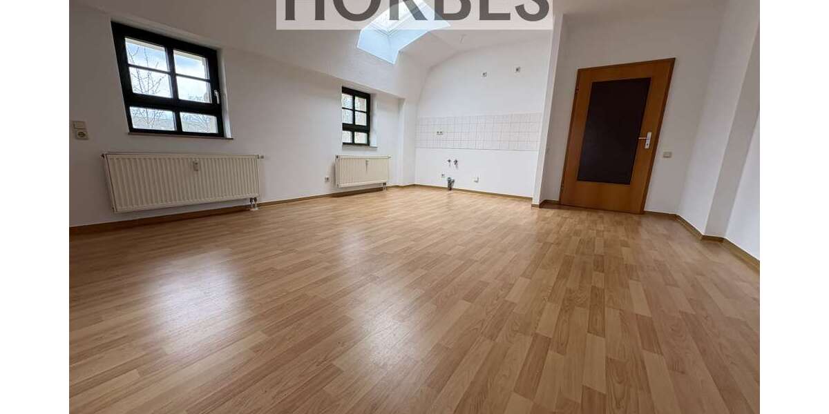 Etagenwohnung Glauchau - 1 Zimmer, 35 m&sup2;, 260&euro; | Angebot:26014585