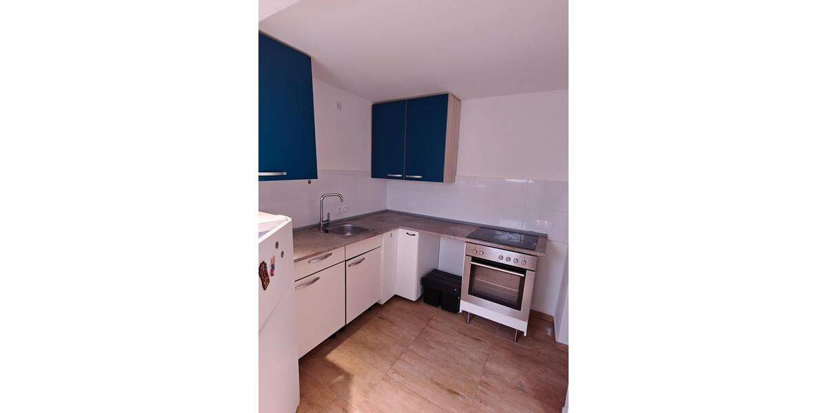 Dachgeschoßwohnung Crimmitschau - 3.5 Zimmer, 65 m&sup2;, 460&euro; | Angebot:25267386