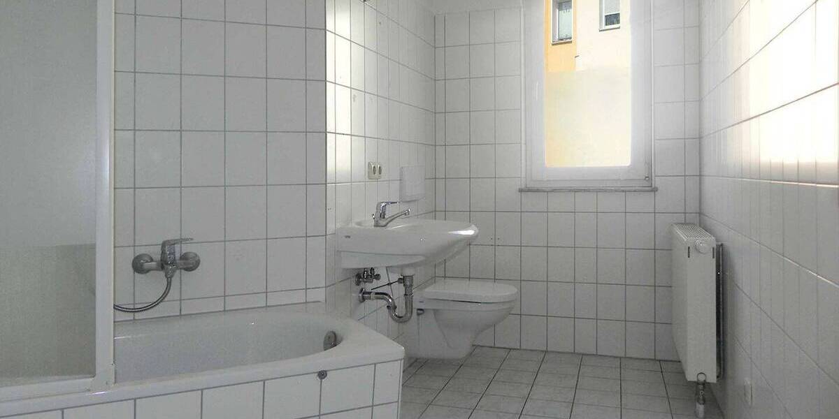 Etagenwohnung Greiz Irchwitz - 2 Zimmer, 64 m&sup2;, 55.000&euro; | Angebot:25666526