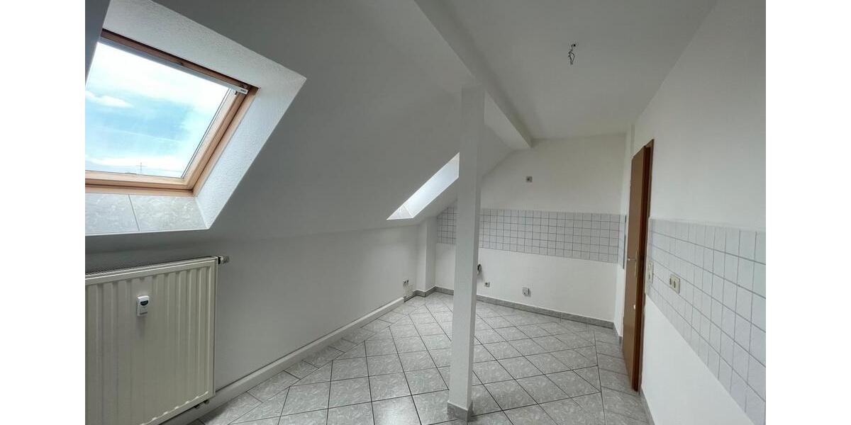 Dachgeschoßwohnung Falkenstein/Vogtland Vogtland - 4 Zimmer, 75 m&sup2;, 335&euro; | Angebot:19576555
