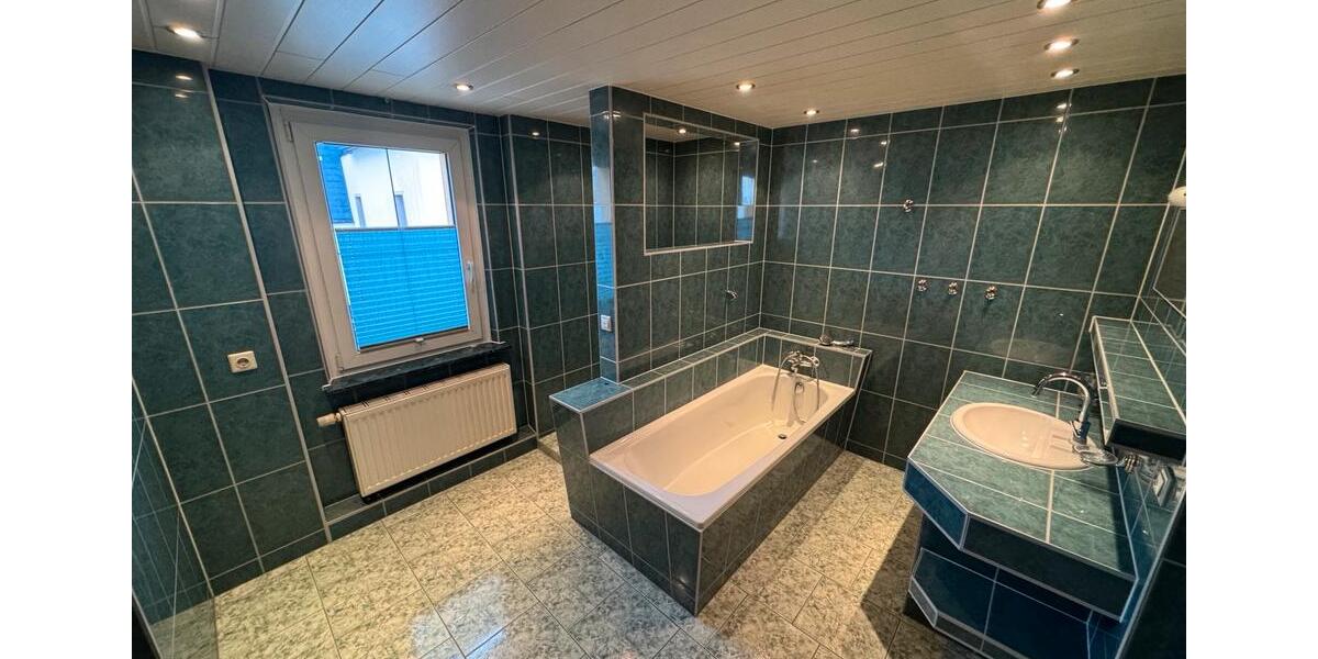 Mehrfamilienhaus, Wohnhaus Thalheim/Erzgebirge Erzgebirge - 185.000&euro; | Angebot:25082704