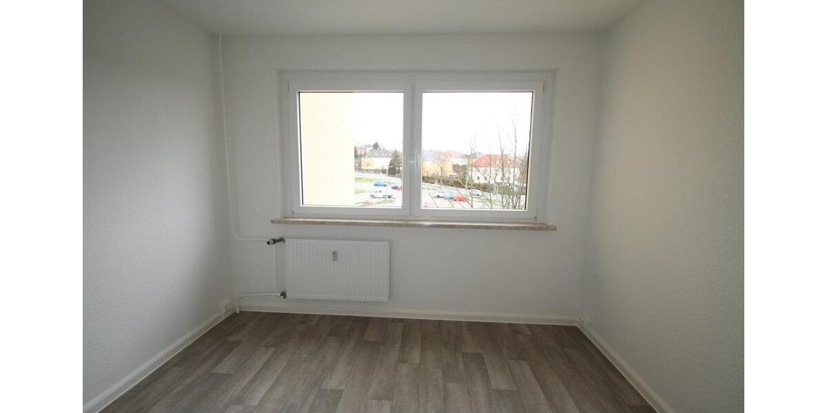 Etagenwohnung Hohenstein-Ernstthal Ernstthal - 4 Zimmer, 69 m&sup2;, 416&euro; | Angebot:25887101