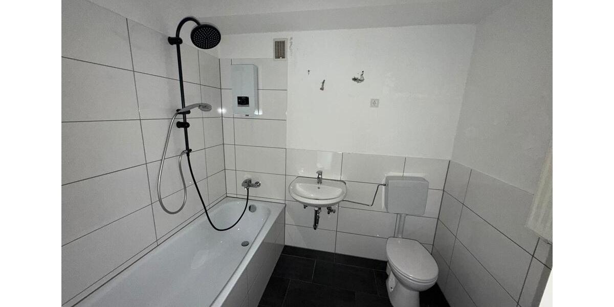 Etagenwohnung Crimmitschau - 2 Zimmer, 52 m&sup2;, 270&euro; | Angebot:26676955