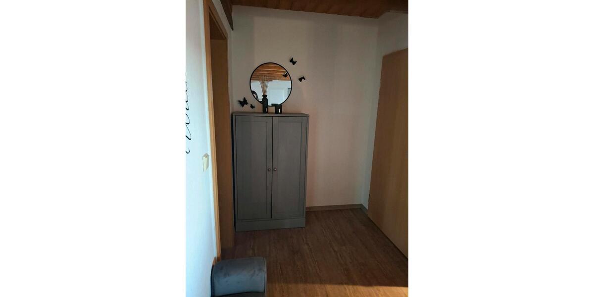 Dachgeschoßwohnung Netzschkau - 2.5 Zimmer, 75 m&sup2;, 390&euro; | Angebot:25161911