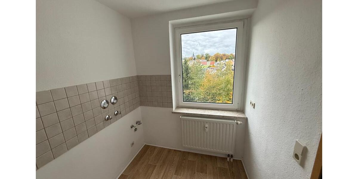 Etagenwohnung Reichenbach im Vogtland - 2 Zimmer, 49 m&sup2;, 225&euro; | Angebot:23150130