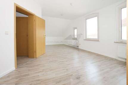 Wohnung Zwickau Pölbitz - 4 Zimmer, 83 m&sup2;, 551&euro; | Angebot:25197816