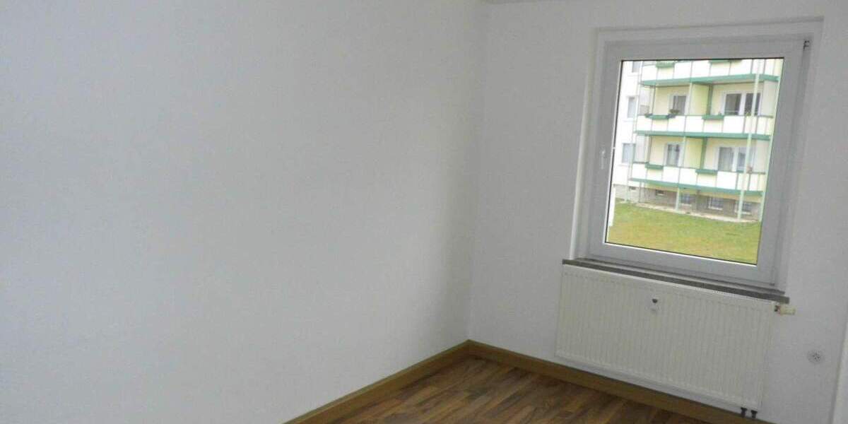 Etagenwohnung Reichenbach OT Mylau Mylau - 3 Zimmer, 61 m&sup2;, 50.000&euro; | Angebot:25662884