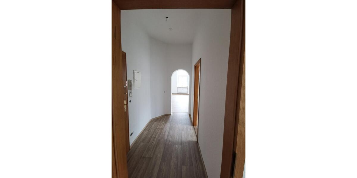 Etagenwohnung Crimmitschau - 2 Zimmer, 58 m&sup2;, 350&euro; | Angebot:24627464