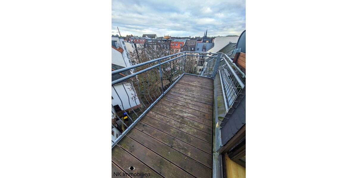 Dachgeschoßwohnung Zwickau - 3 Zimmer, 88 m&sup2;, 560&euro; | Angebot:25945689