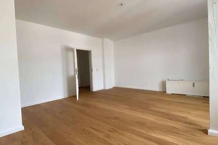 Wohnung Zwickau Innenstadt - 3 Zimmer, 79 m&sup2;, 540&euro; | Angebot:25989812