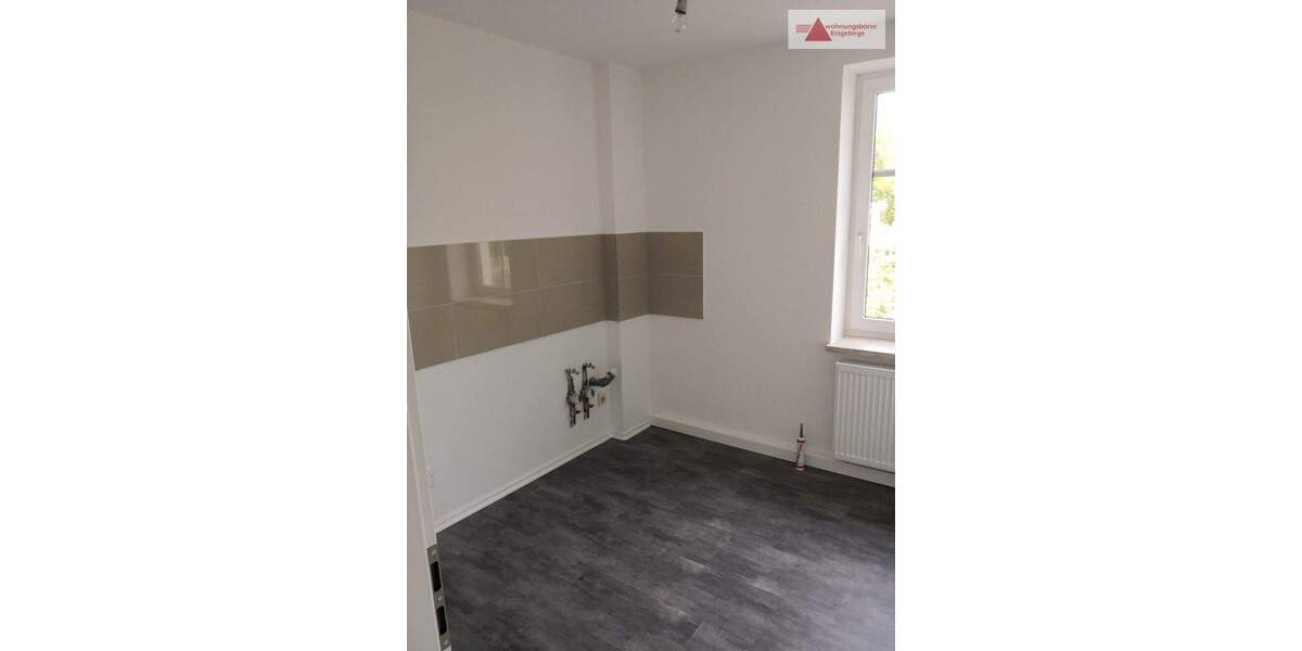 Etagenwohnung Hohndorf - 2 Zimmer, 47 m&sup2;, 260&euro; | Angebot:25688333